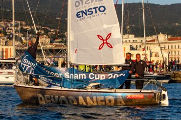 La Bora ha fermato i Meteor alla 53°Barcolana. Spettacolo alla One Design ed alla suggestiva By Night